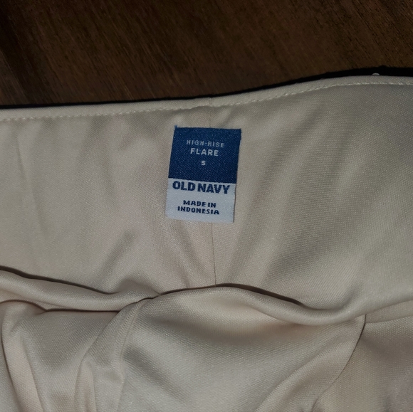 NWT Women's Old Navy Silver Sequin Thanksgiving / Christmas / New Years's Pants - Picture 8 of 14